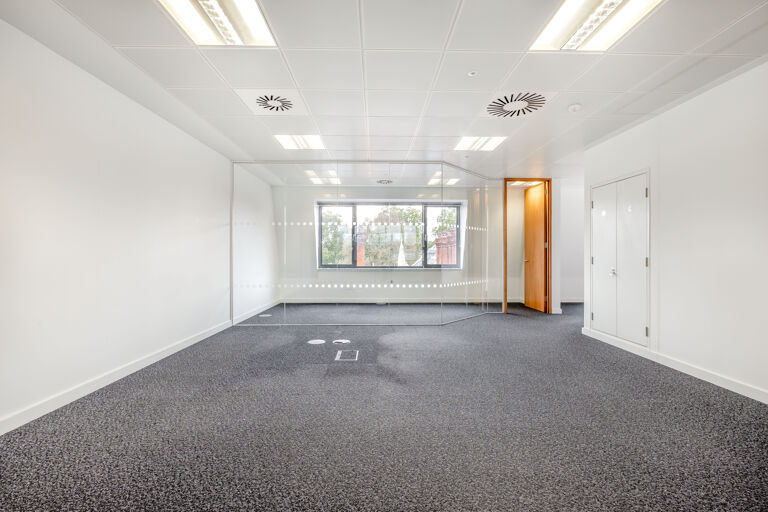 Office Space 46 Chancery Lane - Image 2