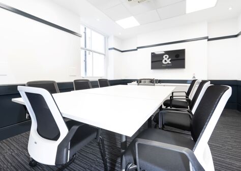 Office Space Victoria Street - Image 6