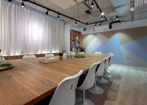 Office Space Huckletree Soho - Image 5