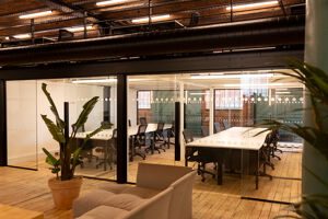 Office Space Bonded Warehouse  - Image 13