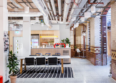 Office Space 1 Waterhouse Square - Image 2