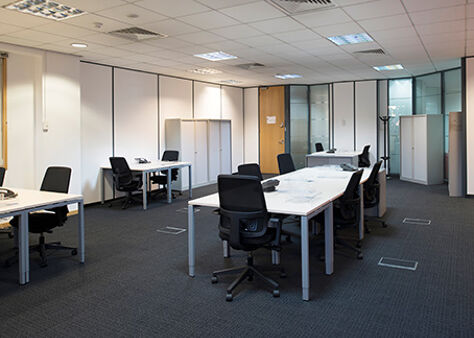 Office Space Bath Road - Image 9