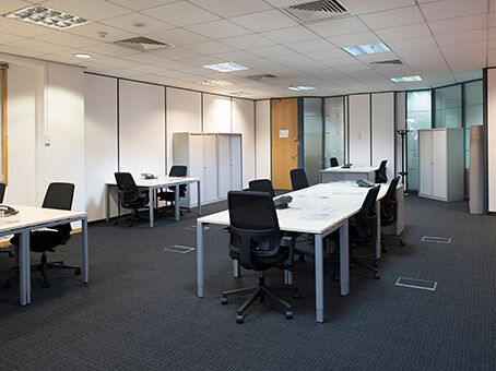 Office Space Bath Road - Image 9