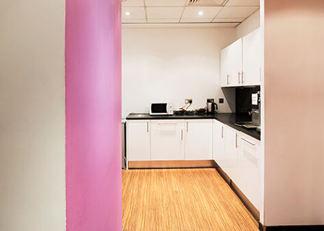 Office Space Bath Road - Image 6