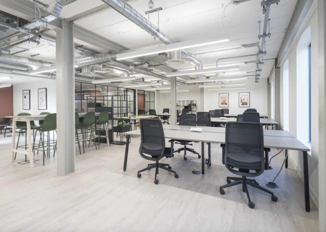 Office Space Thirty Lighterman - Image 13