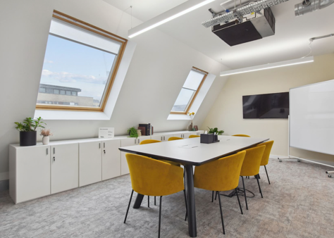 Office Space Thirty Lighterman - Image 9