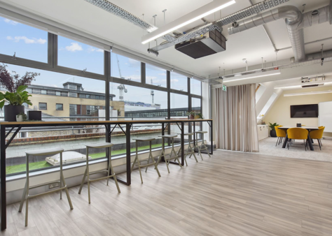 Office Space Thirty Lighterman - Image 12