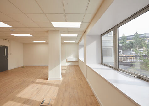 Office Space Development House - Image 11