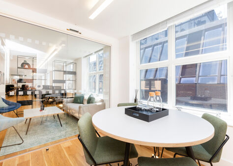 Office Space 12-14 Berry Street - Image 2