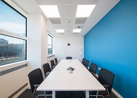 Office Space Heathrow, Terminal 3 - Image 3