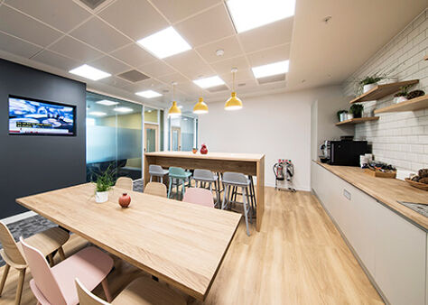 Office Space Heathrow, Terminal 3 - Image 6