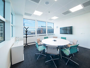 Office Space Heathrow, Terminal 3 - Image 10