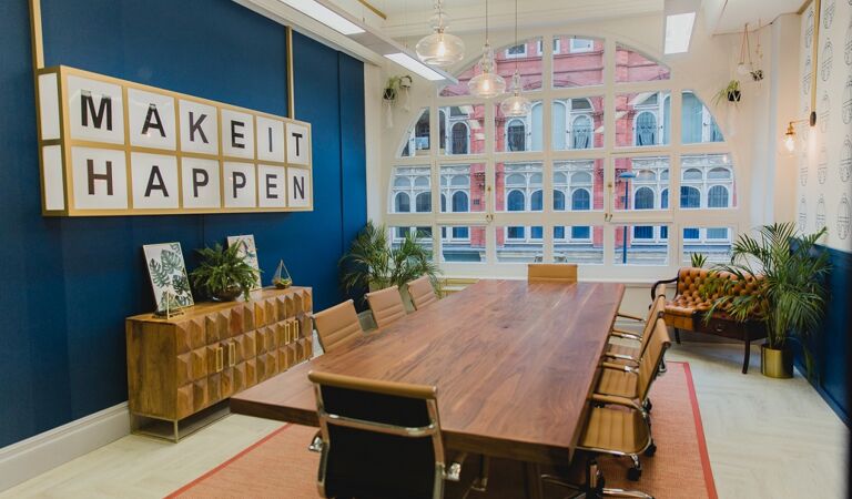 Office Space Leeming Building - Image 3