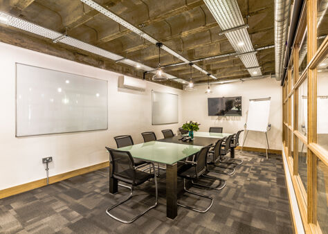 Office Space 2 Bath Place - Image 6