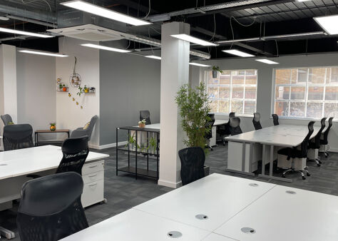 Office Space 2 Bath Place - Image 5