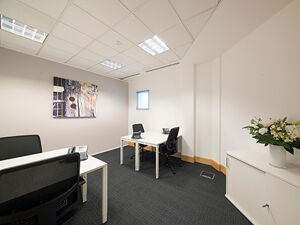 Office Space Rickmansworth Park Road - Image 7