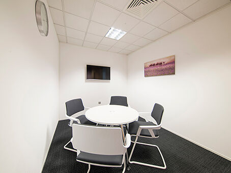 Office Space Rickmansworth Park Road - Image 8