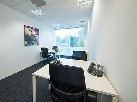 Office Space Rickmansworth Park Road - Image 4