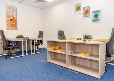 Office Space Solar House - Image 5