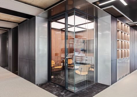 Office Space Blockchain House - Image 9