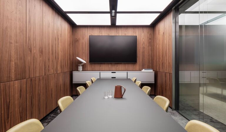 Office Space Blockchain House - Image 3