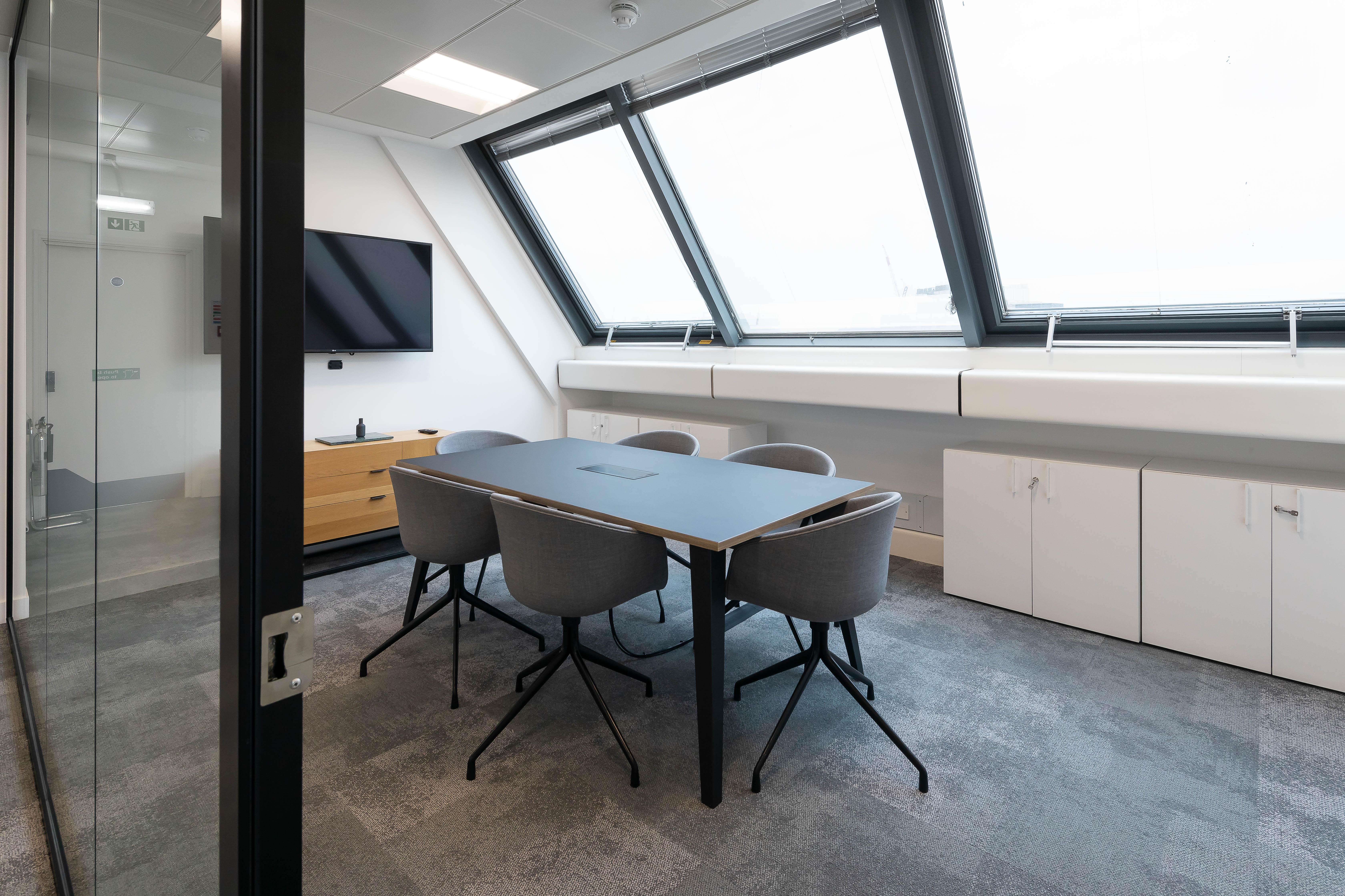 Office Space Waverley House - Image 4