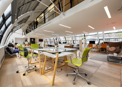 Office Space 8-14 Vine Hill - Image 9