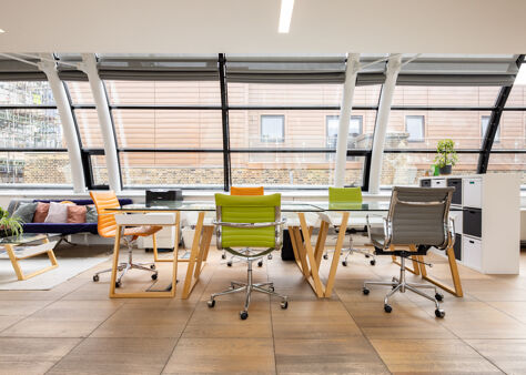 Office Space 8-14 Vine Hill - Image 12