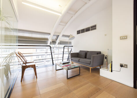 Office Space 8-14 Vine Hill - Image 13