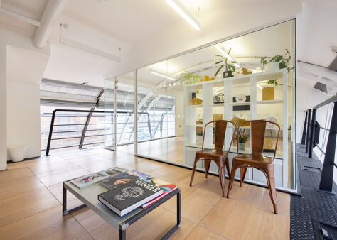 Office Space 8-14 Vine Hill - Image 4