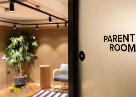 Office Space 17 St Helen's Place - Image 5