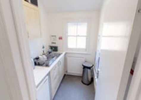 Office Space Centre 42 - Image 7