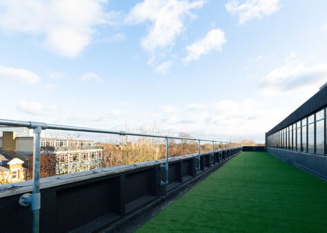 Office Space Saunders House - Image 8