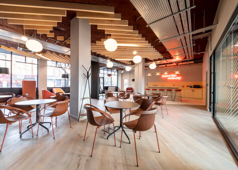 Office Space Saunders House - Image 3