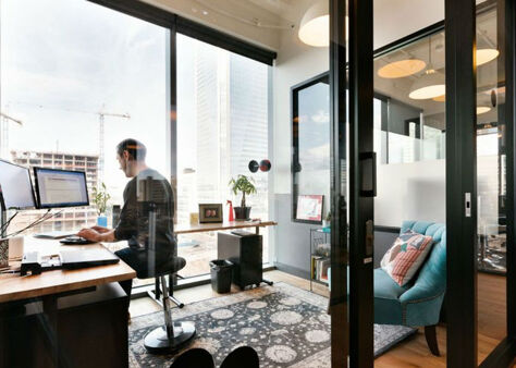 Image #5 of 5 Merchant Sqaure