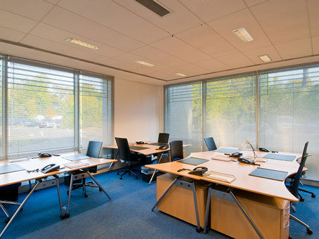 Office Space Chertsey Hillswood - Image 5