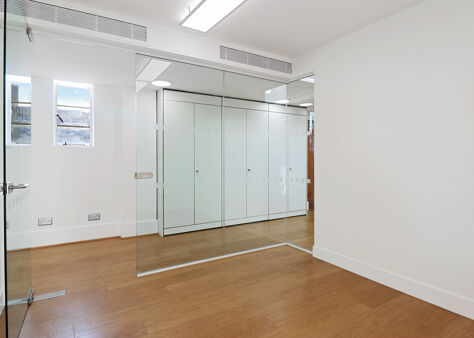 Office Space 9 Argyll Street - Image 12