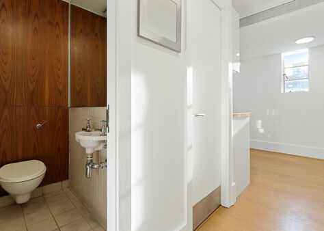 Office Space 9 Argyll Street - Image 16