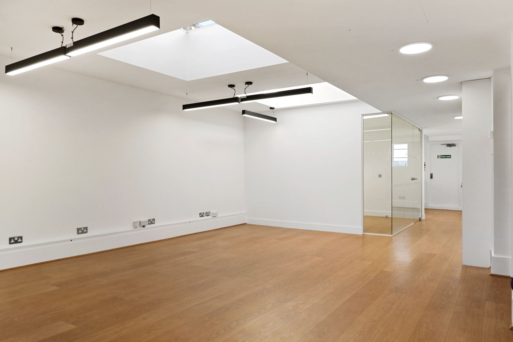 Office Space 9 Argyll Street - Image 7