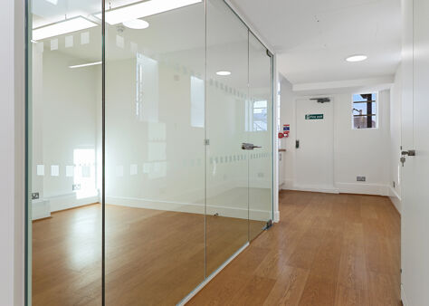 Office Space 9 Argyll Street - Image 13