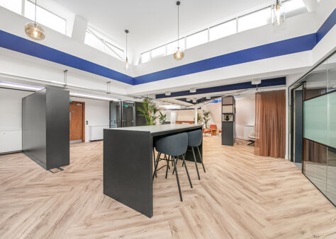 Office Space 7 Swallow Place - Image 14