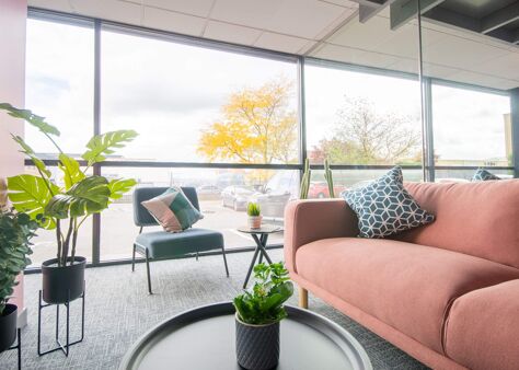 Office Space Egham - Paramount House - Image 3