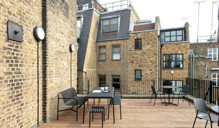 Image #3 of 54 South Molton Street