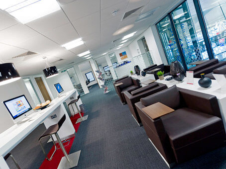 Office Space Cobham Services - Image 9