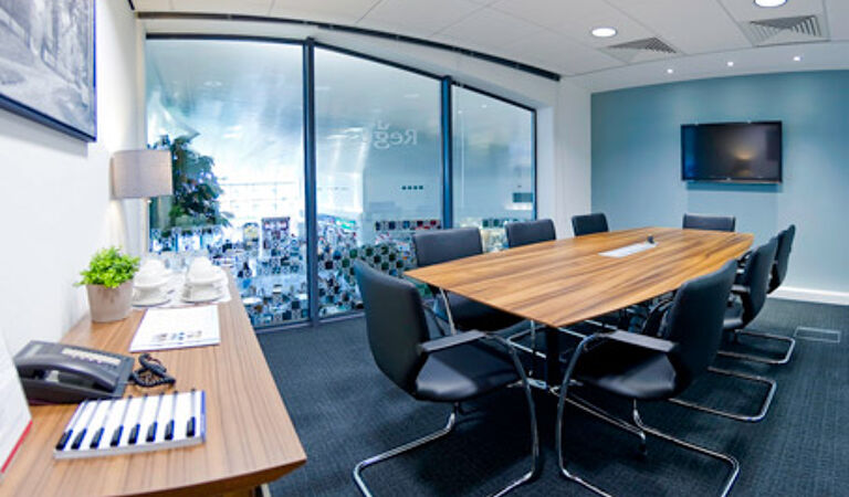 Office Space Cobham Services - Image 2