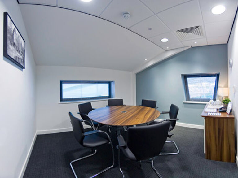 Office Space Cobham Services - Image 3