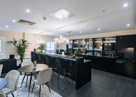 Office Space North Row - Image 7