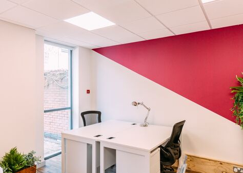 Office Space Number 32 - Image 10