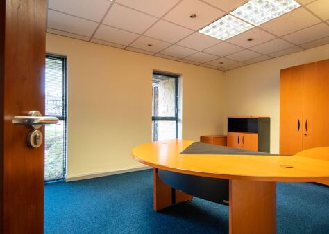 Office Space Shipley - Image 4