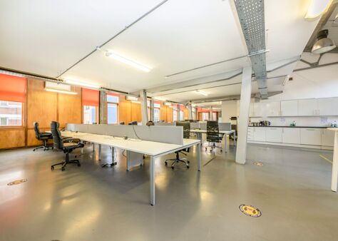 Office Space 21 Queen Elizabeth Street - Image 1